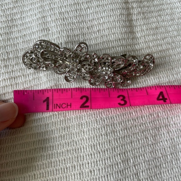 Large Rhinestone Hair Clip - Picture 8 of 8